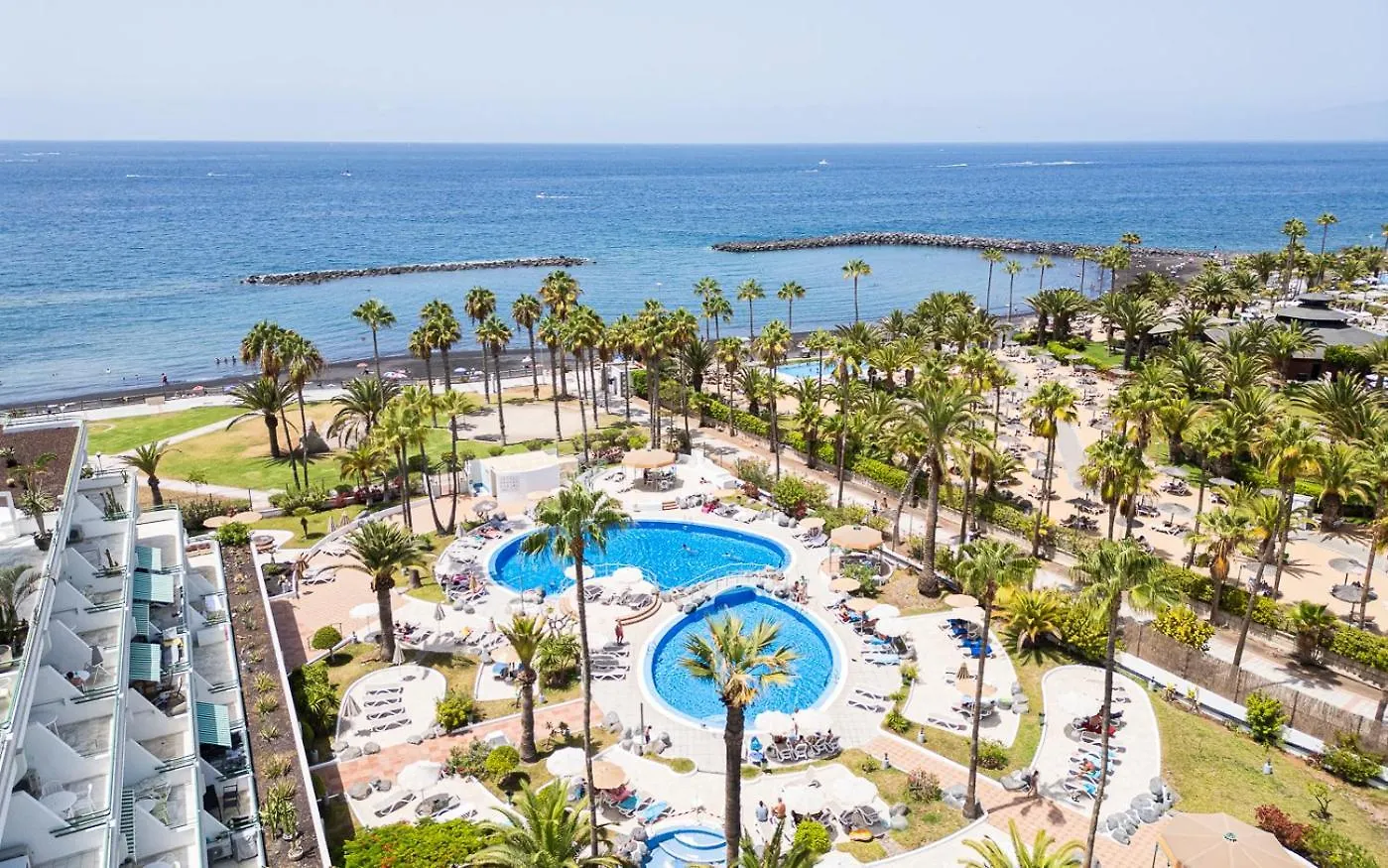Apartment In Beachfront Complex In El Duque Area, Costa Adeje 아데제