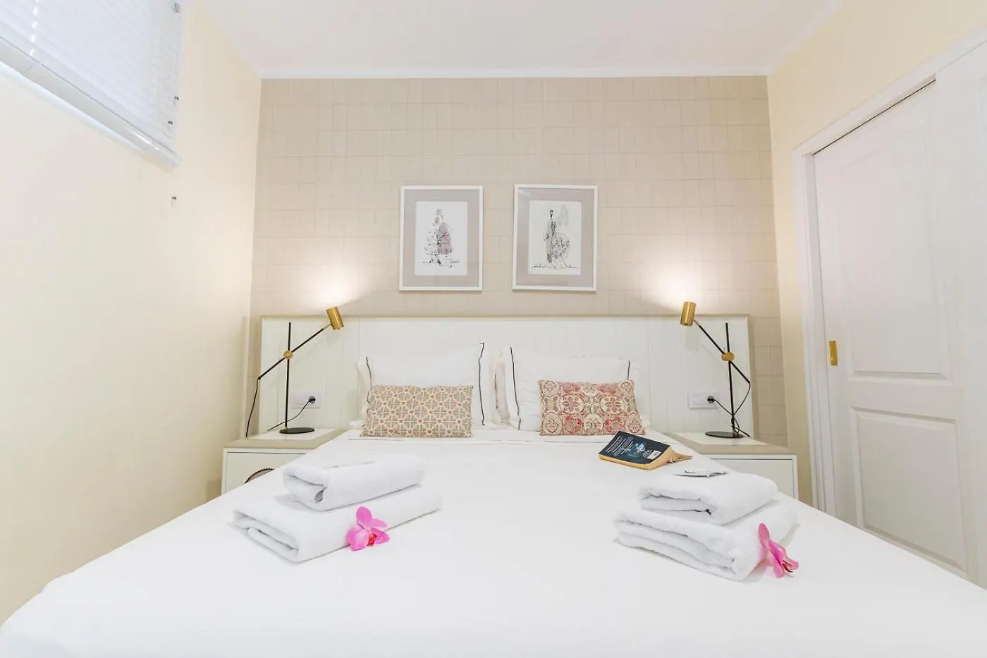 Apartment In Beachfront Complex In El Duque Area, Costa Adeje 스페인