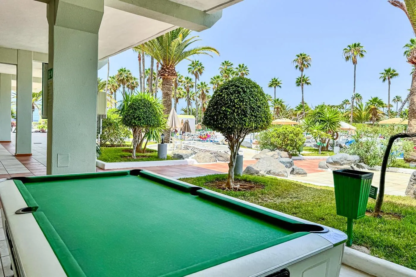 Apartment In Beachfront Complex In El Duque Area, Costa Adeje 0*, 아데제